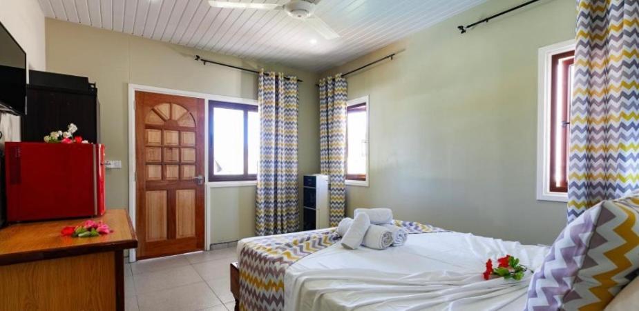 Hyde-Tide Guesthouse La Digue Exterior foto