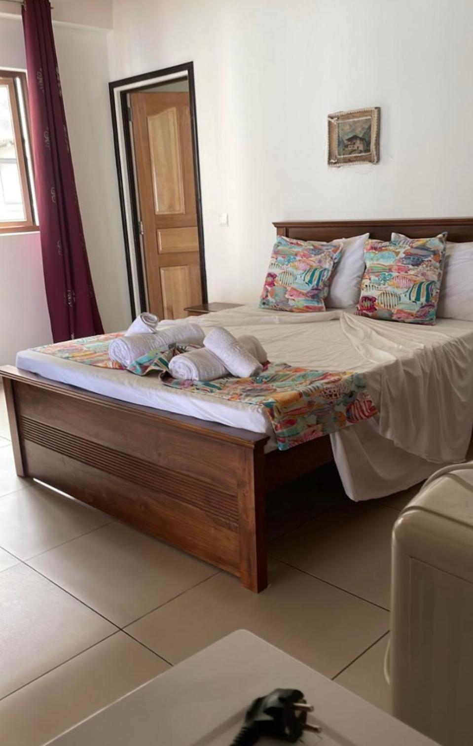 Hyde-Tide Guesthouse La Digue Exterior foto